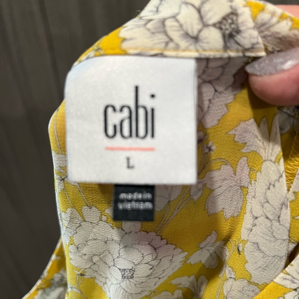 CAbi Yellow and White Floral Blouse - Picture 4 of 4
